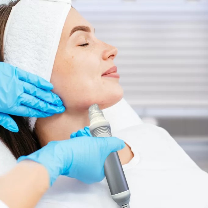 hair, nurse, aesthetics, pompano beach, florida, treatments, hair care, hair restoration, co2 laser, laser services, injectables, helix, brow, lash exstentions, hydrafacial